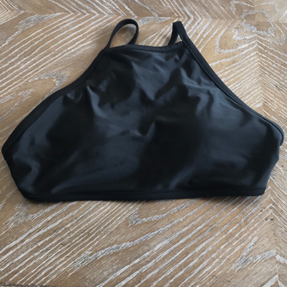 Women’s bathing suit top